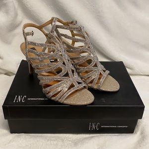 INC Womens Gawdiegld Open Toe Ankle, Size 7W